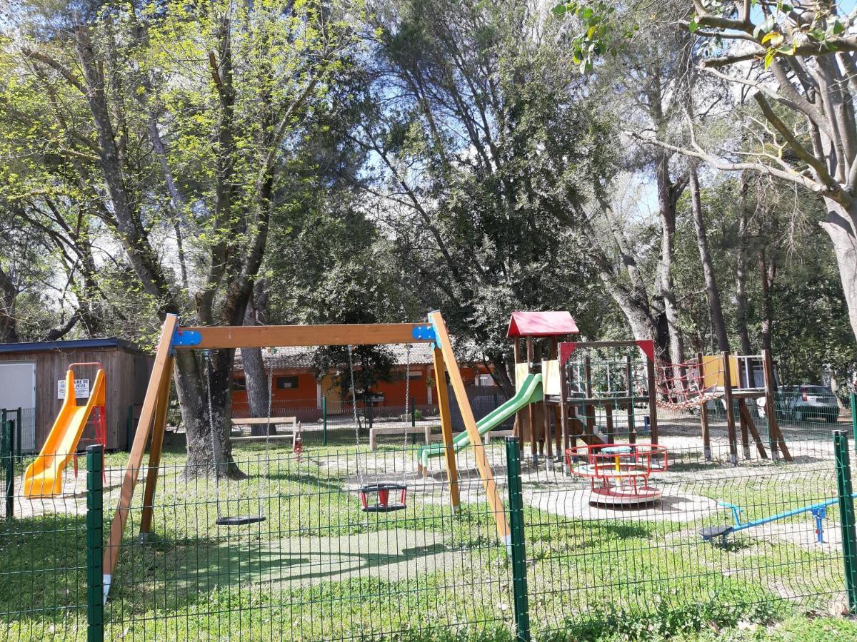 De La Chapelette Parque de Campismo 3*